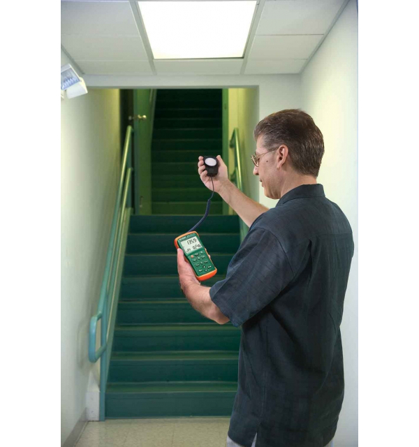 slide Extech&reg; EA33-NIST