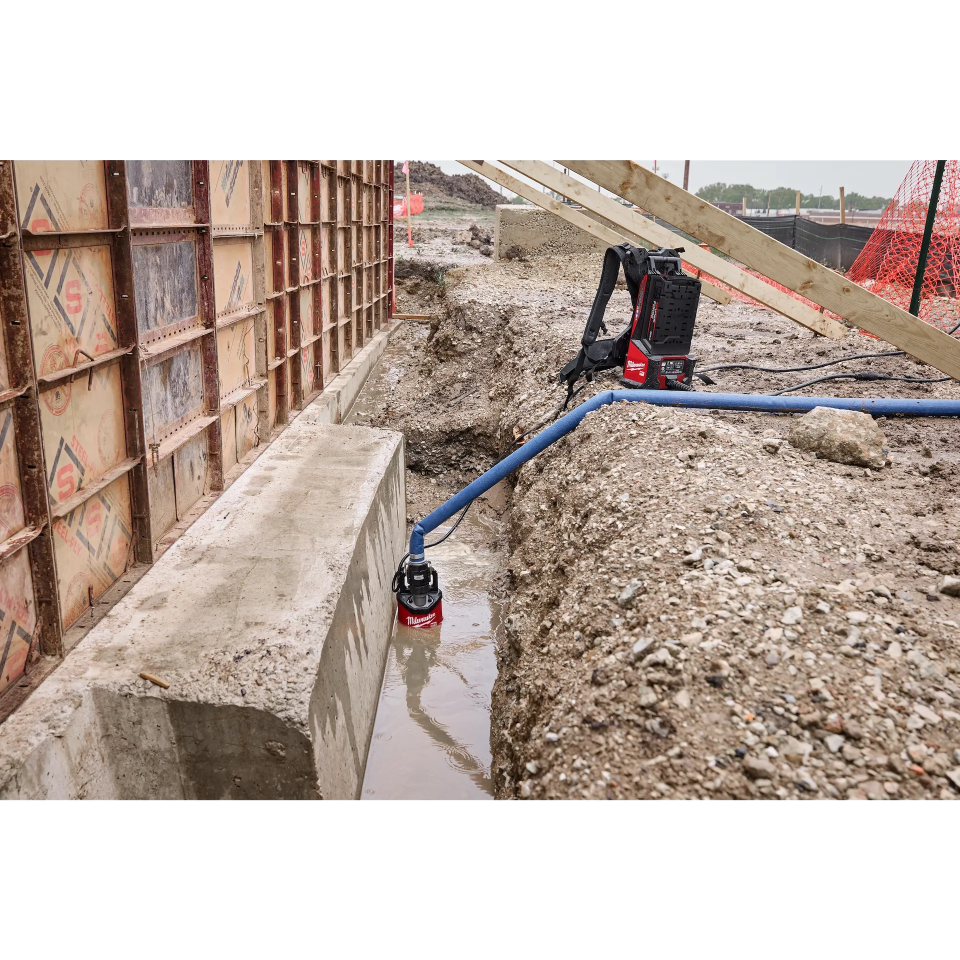 slide Milwaukee® MXF211-1XC